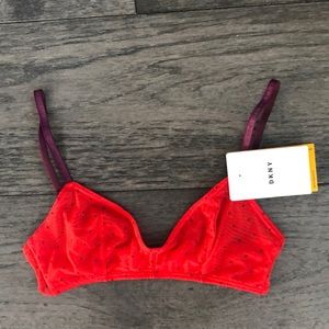 DKNY Woman’s mesh bralette
